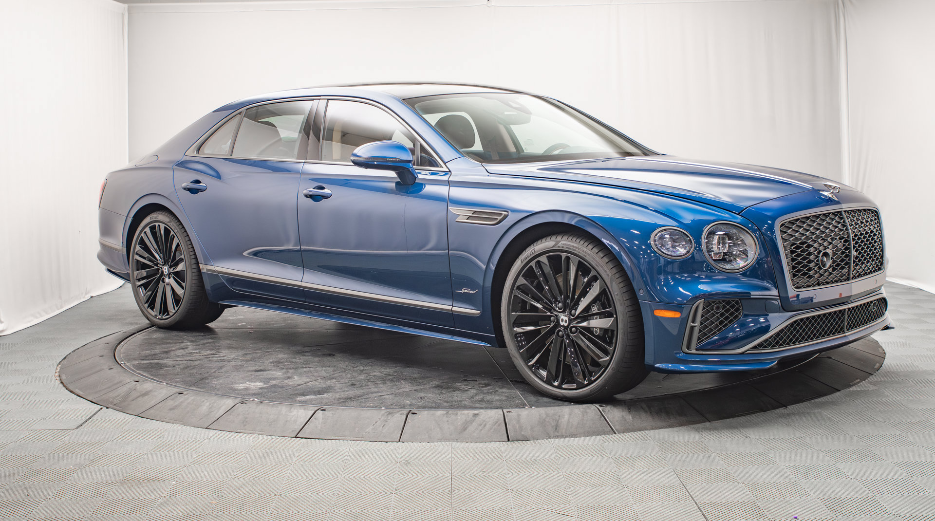 New 2026 Bentley Flying Spur Plug-In Hybrid AWD/4WD image 9