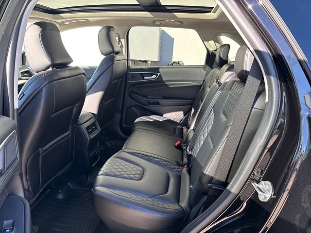 Used 2024 Ford Edge Titanium w/ Cargo Accessory Package image 23