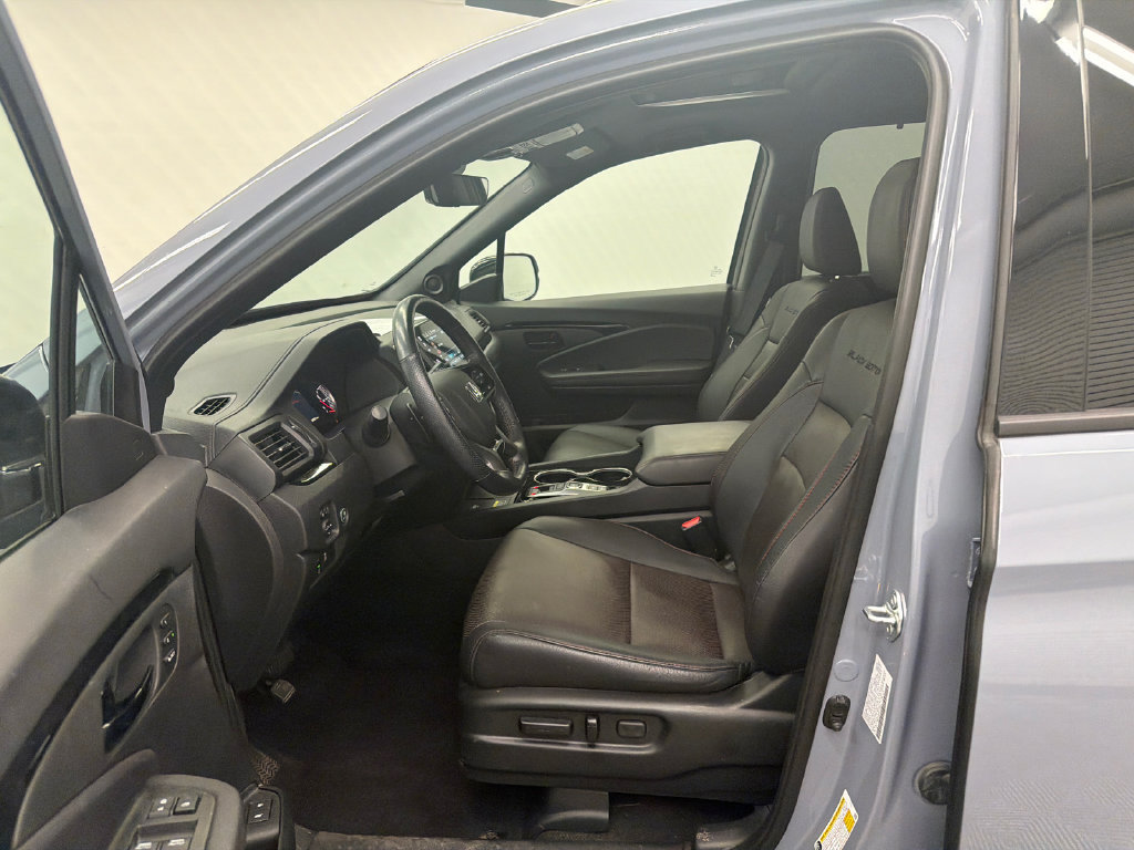 Used 2024 Honda Passport Black Edition image 9