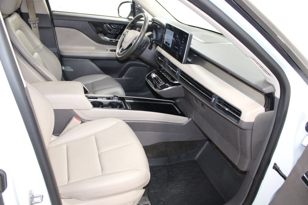 Used 2023 Lincoln Corsair FWD image 29