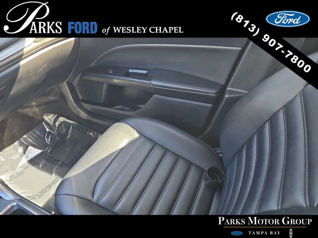Used 2019 Ford Fusion SEL image 13