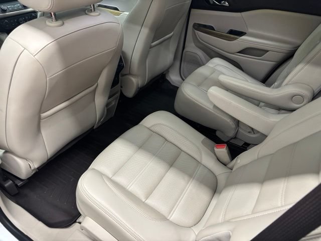 Used 2018 GMC Acadia Denali FWD image 15