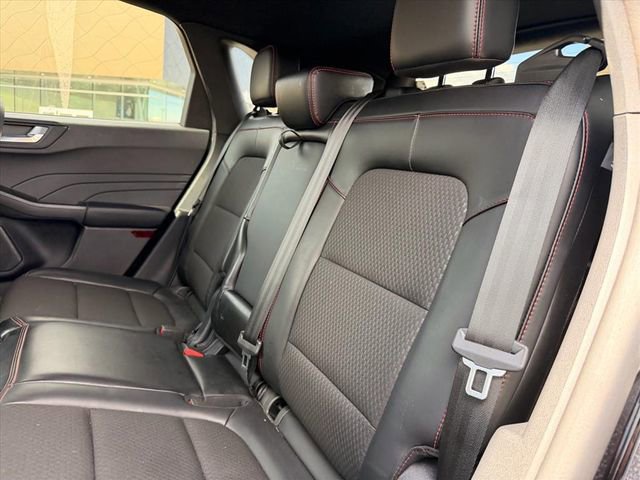 Used 2024 Ford Escape ST-Line w/ Tech Pack #1 AWD/4WD image 13
