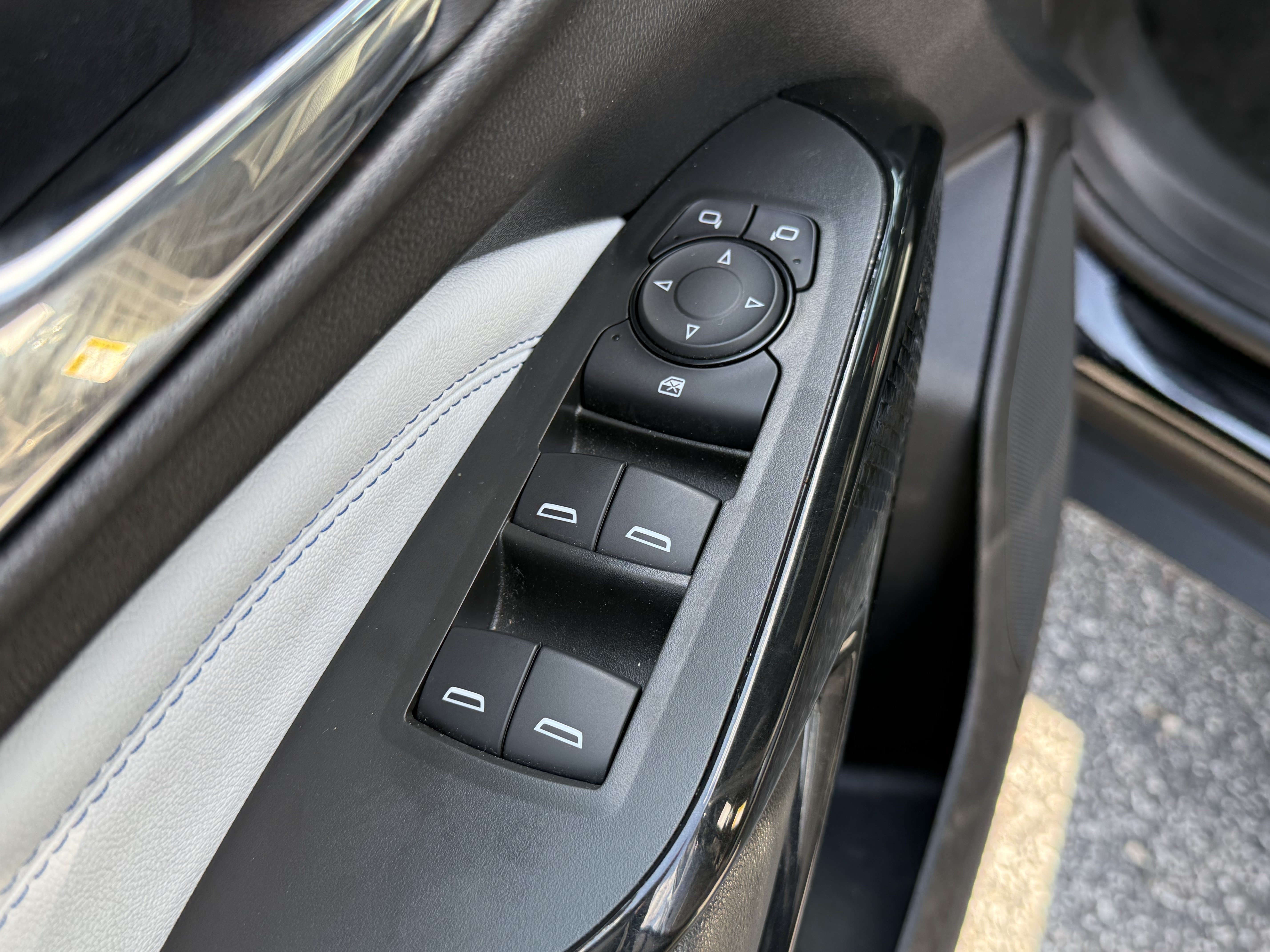 Used 2025 Chevrolet Trax LT w/ LT Convenience Package FWD image 15