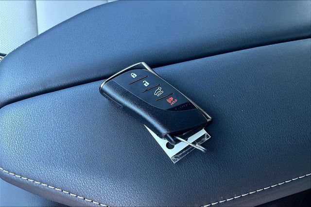 Used 2026 Lexus TX 350 AWD w/ Technology Package image 36