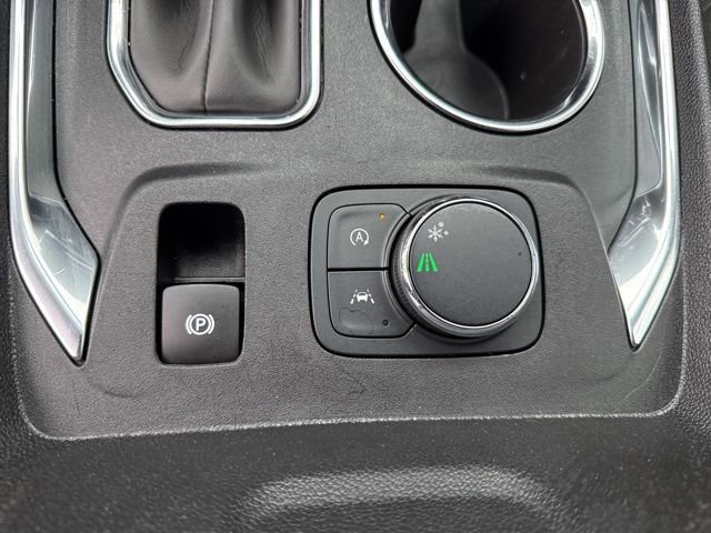 Used 2023 Chevrolet Traverse LT image 20