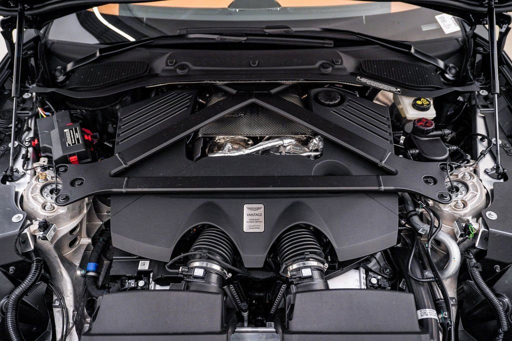 New 2026 Aston Martin V8 Vantage Roadster image 39