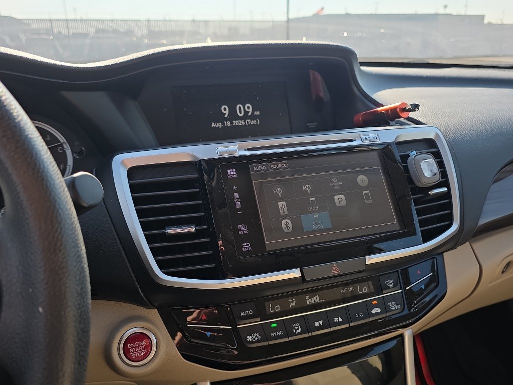 Used 2016 Honda Accord EX image 12