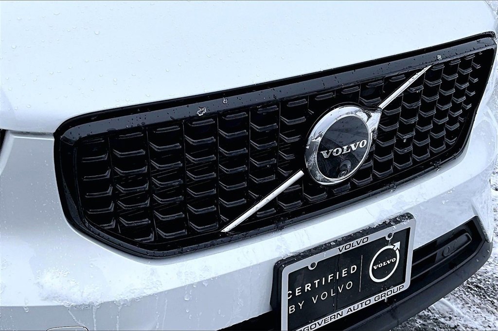 Used 2026 Volvo XC40 B5 Plus w/ Protection Package Premier image 32