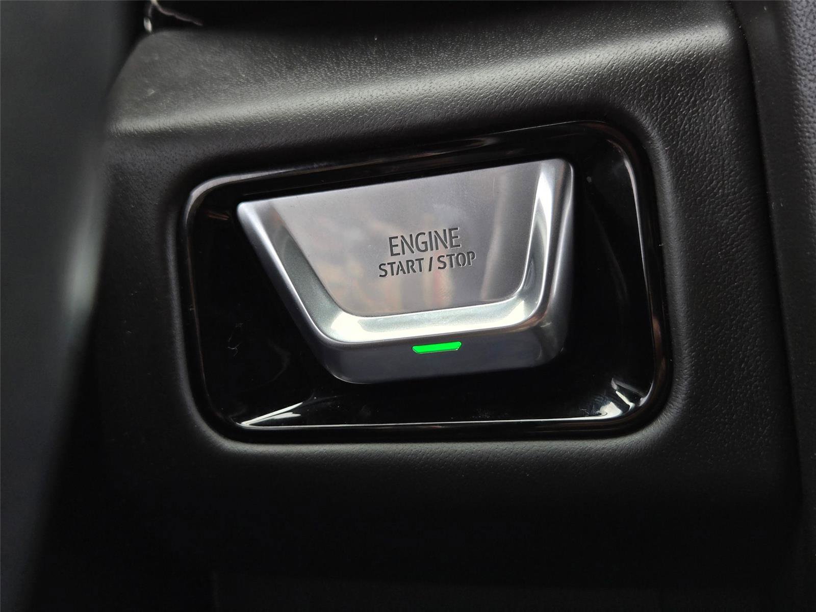 Used 2025 GMC Yukon AT4 Ultimate AWD/4WD image 25