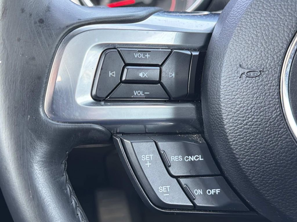 Used 2022 Ford Mustang Premium image 9