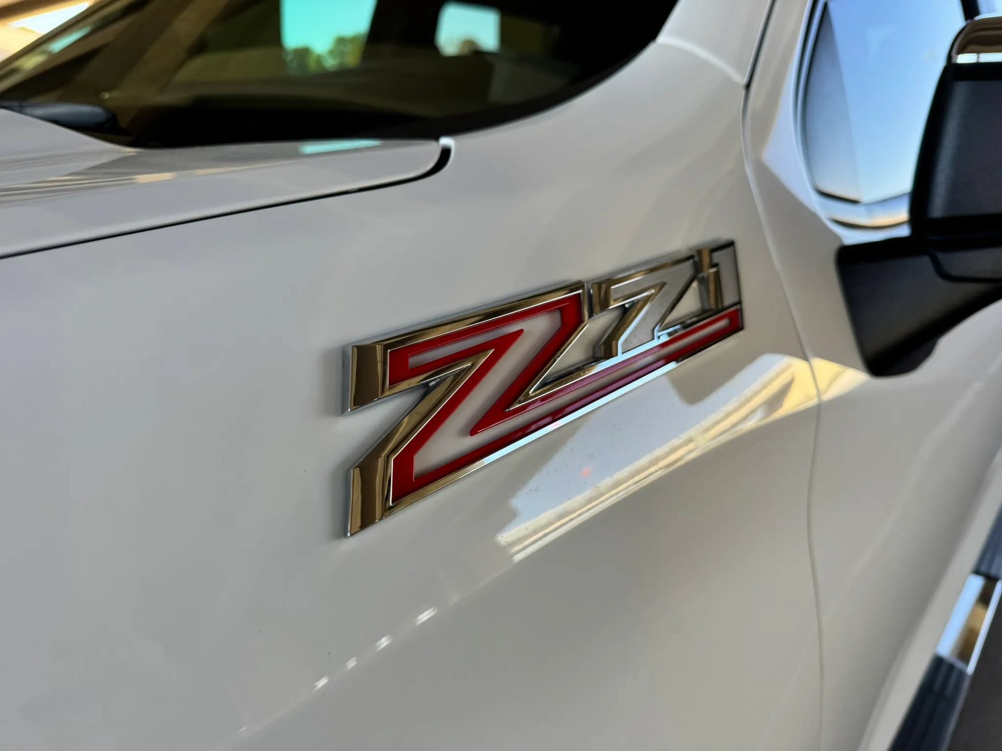 Used 2023 Chevrolet Silverado 1500 LT w/ Z71 Off-Road Package AWD/4WD image 10