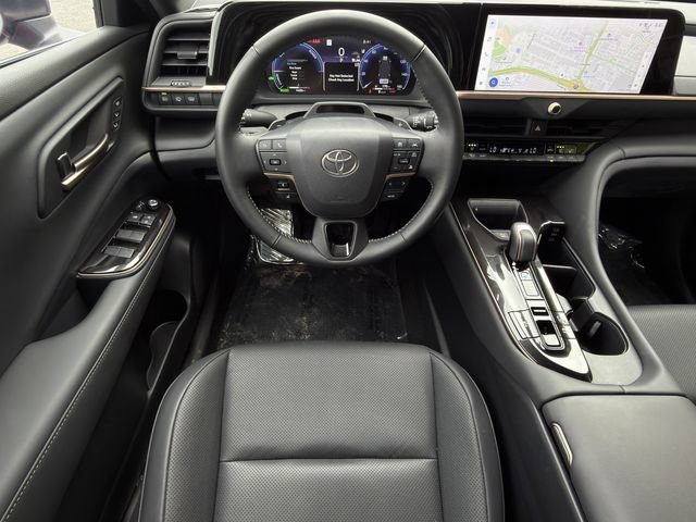 Used 2025 Toyota Crown Signia w/ Advanced Technology Package AWD/4WD image 12