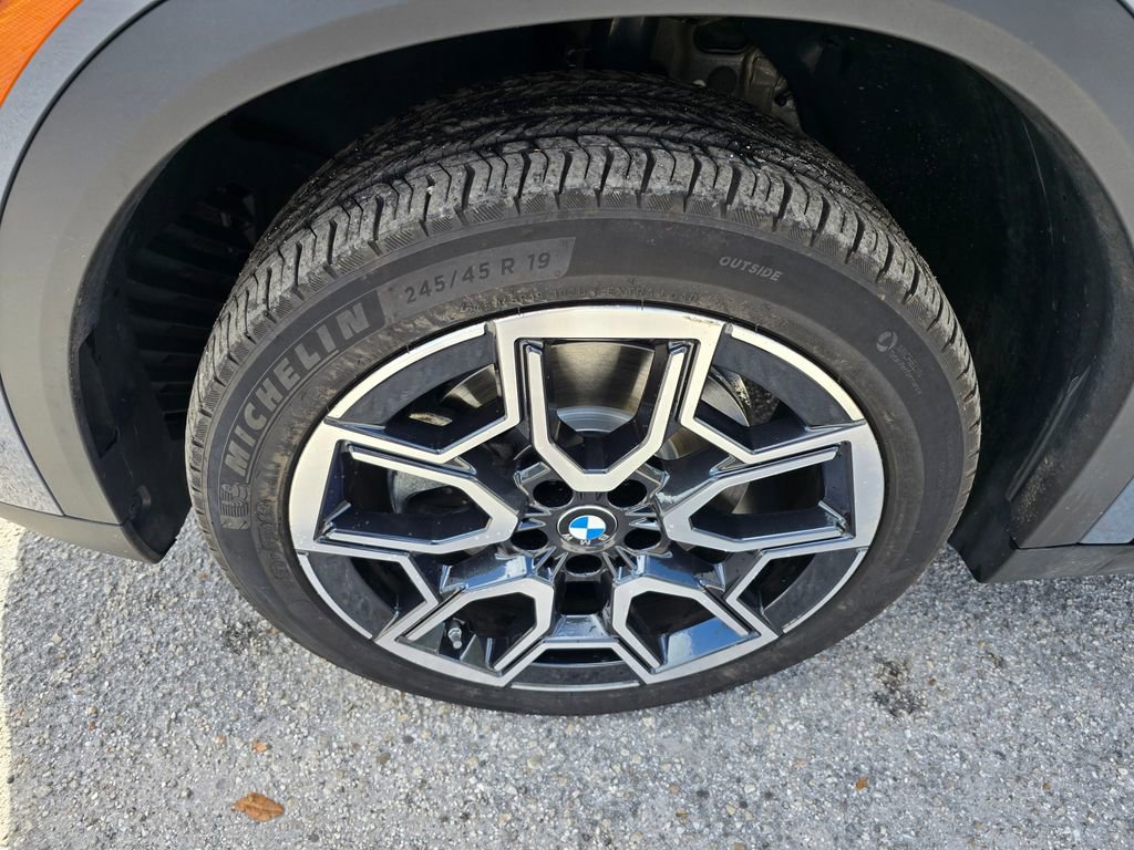 Used 2025 BMW X2 xDrive28i w/ Premium Package image 10