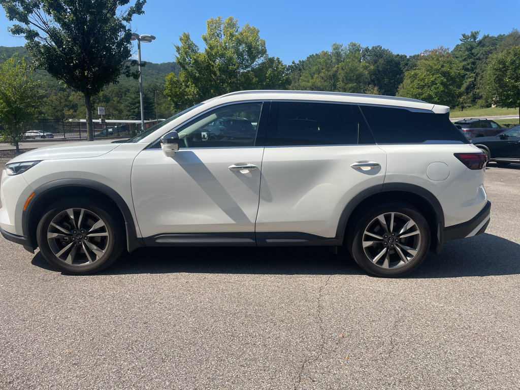 Used 2023 INFINITI QX60 Luxe w/ Vision Package AWD/4WD image 5