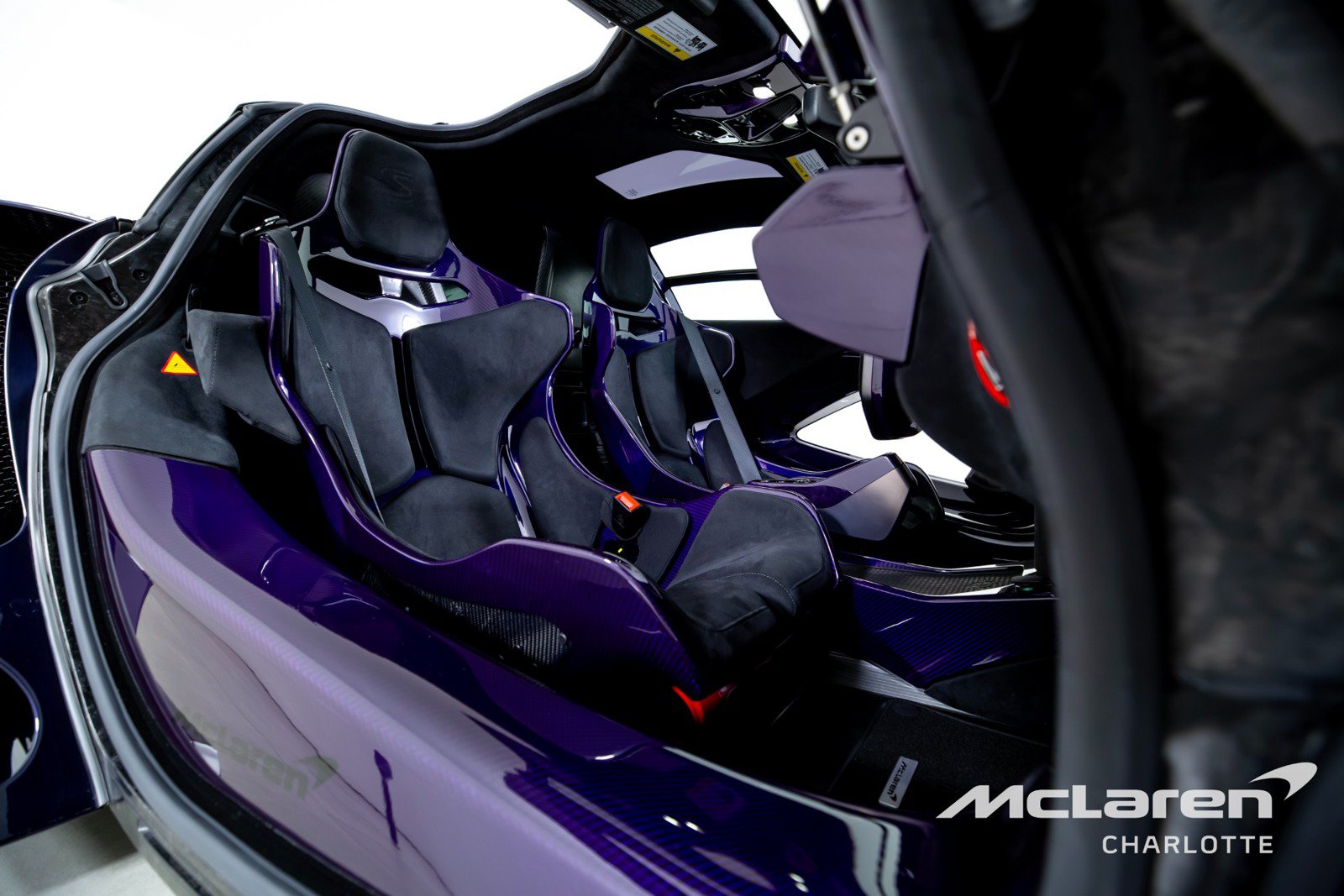 Used 2019 McLaren Senna RWD image 20