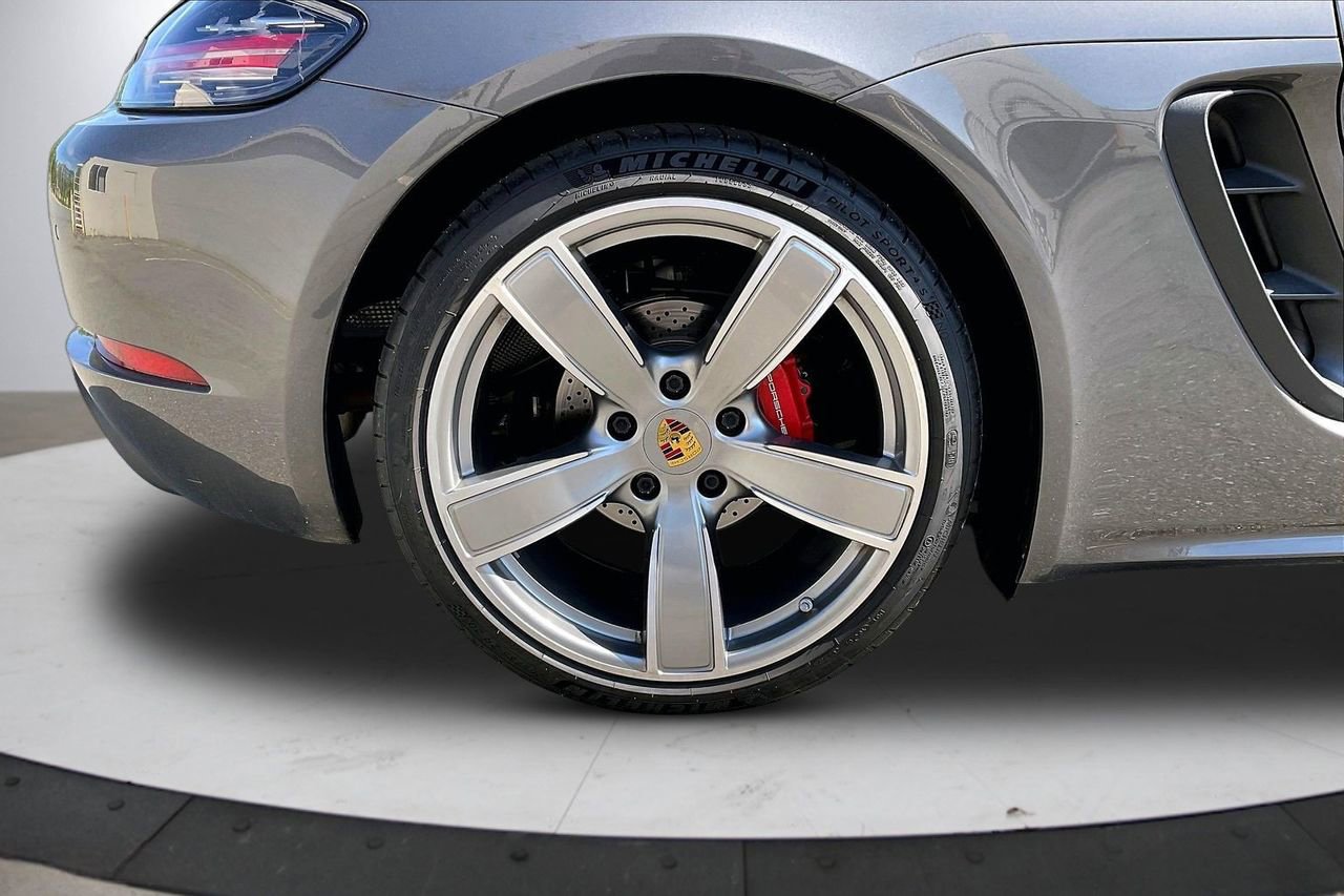 Used 2019 Porsche 718 Boxster S RWD image 35