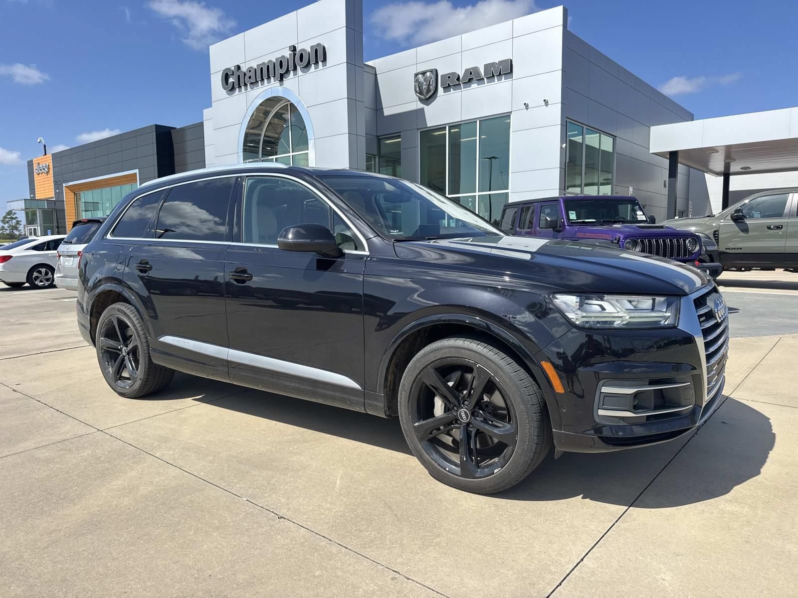 Used 2019 Audi Q7 3.0T Prestige w/ Prestige Package AWD/4WD image 1