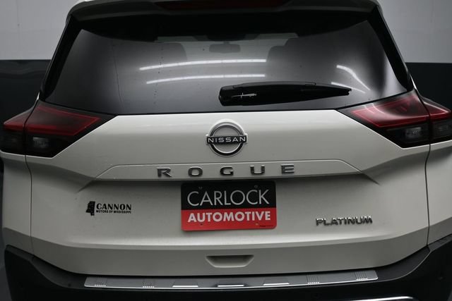 Used 2023 Nissan Rogue Platinum w/ Platinum Premium Package FWD image 12