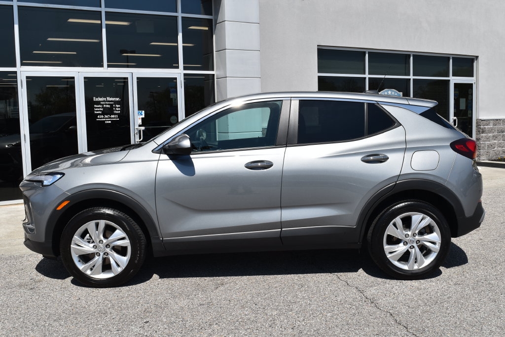Used 2025 Buick Encore GX Preferred AWD/4WD image 4
