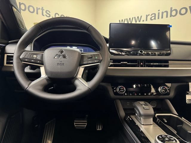 New 2026 Mitsubishi Outlander SEL Black Edition FWD image 9