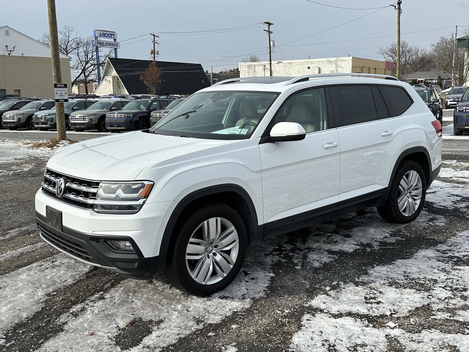 Used 2019 Volkswagen Atlas SE w/ Panoramic Sunroof Package image 4