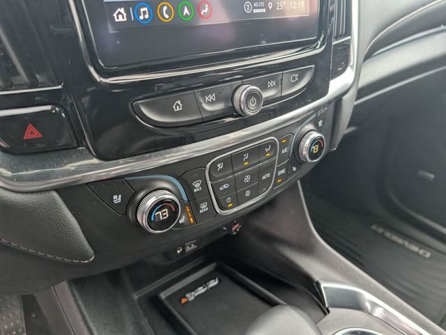 Used 2023 Chevrolet Traverse Premier w/ Redline Edition image 21
