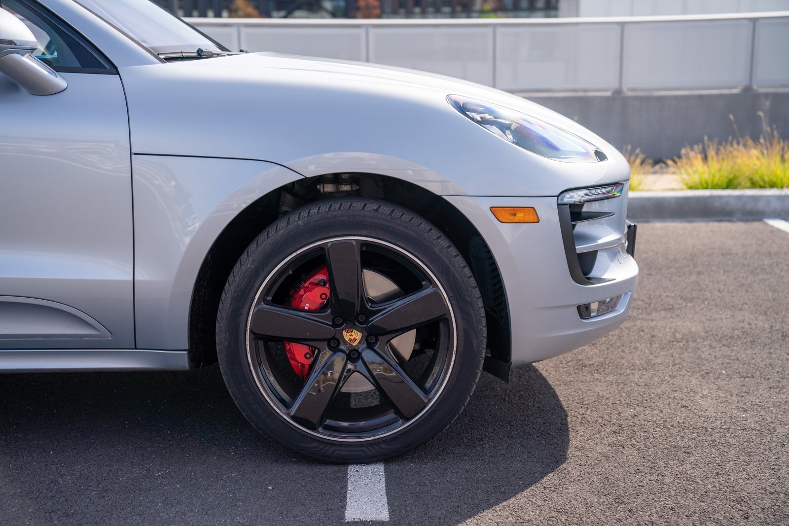 Certified 2017 Porsche Macan GTS AWD/4WD image 9