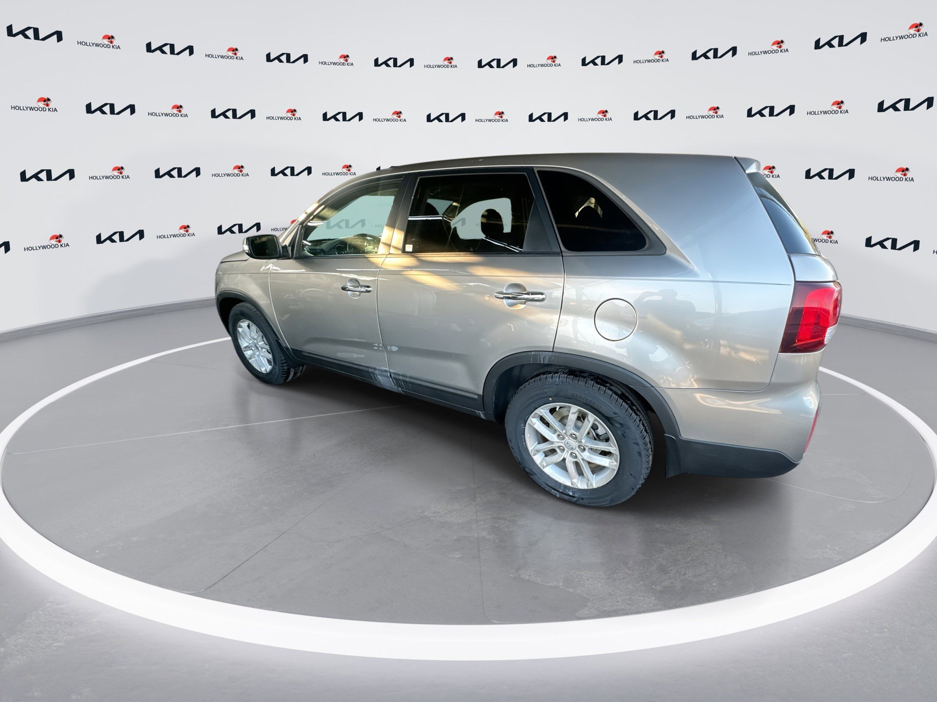 Used 2014 Kia Sorento LX image 6