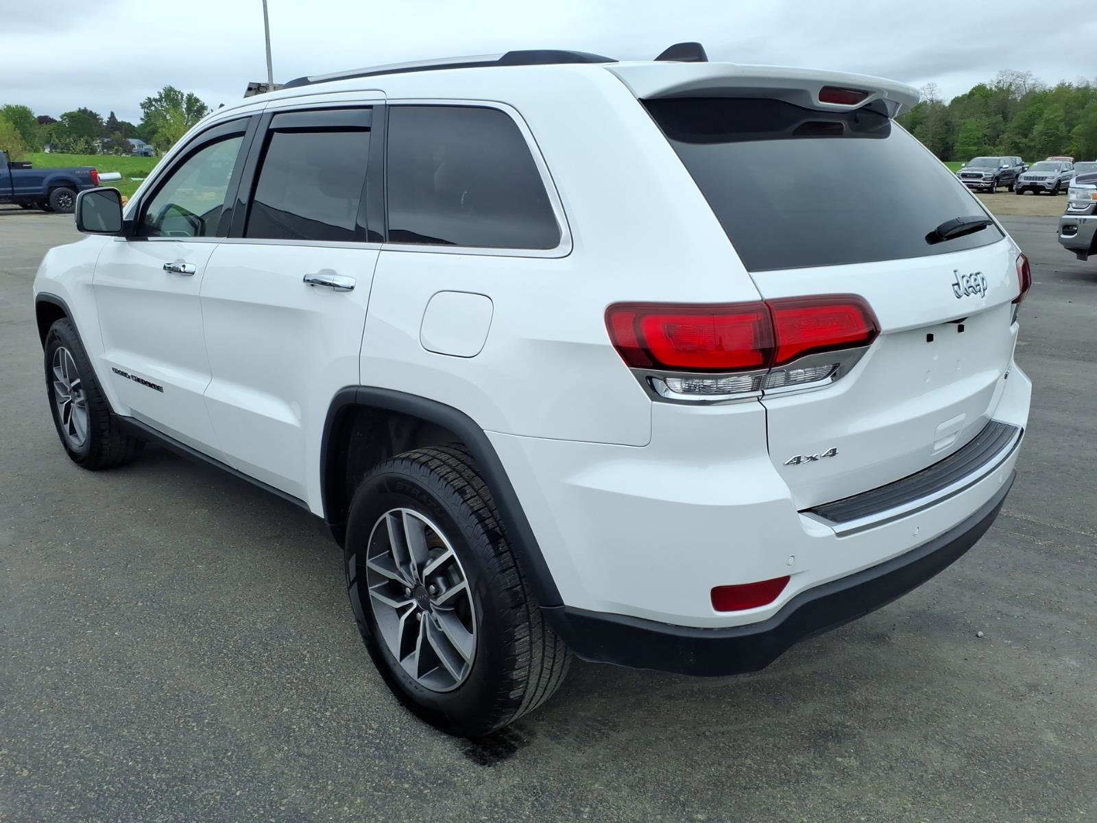 Used 2021 Jeep Grand Cherokee Limited AWD/4WD image 7