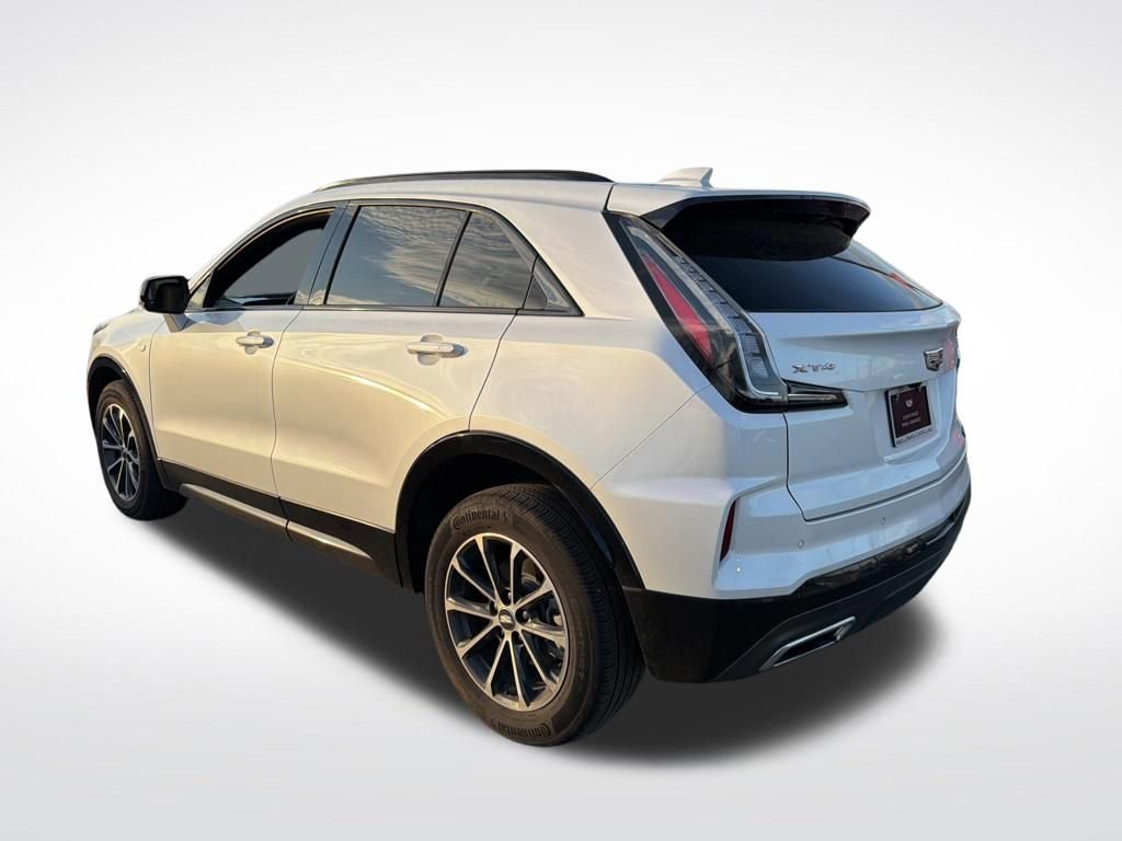 Used 2024 Cadillac XT4 Sport w/ Cold Weather Package image 6