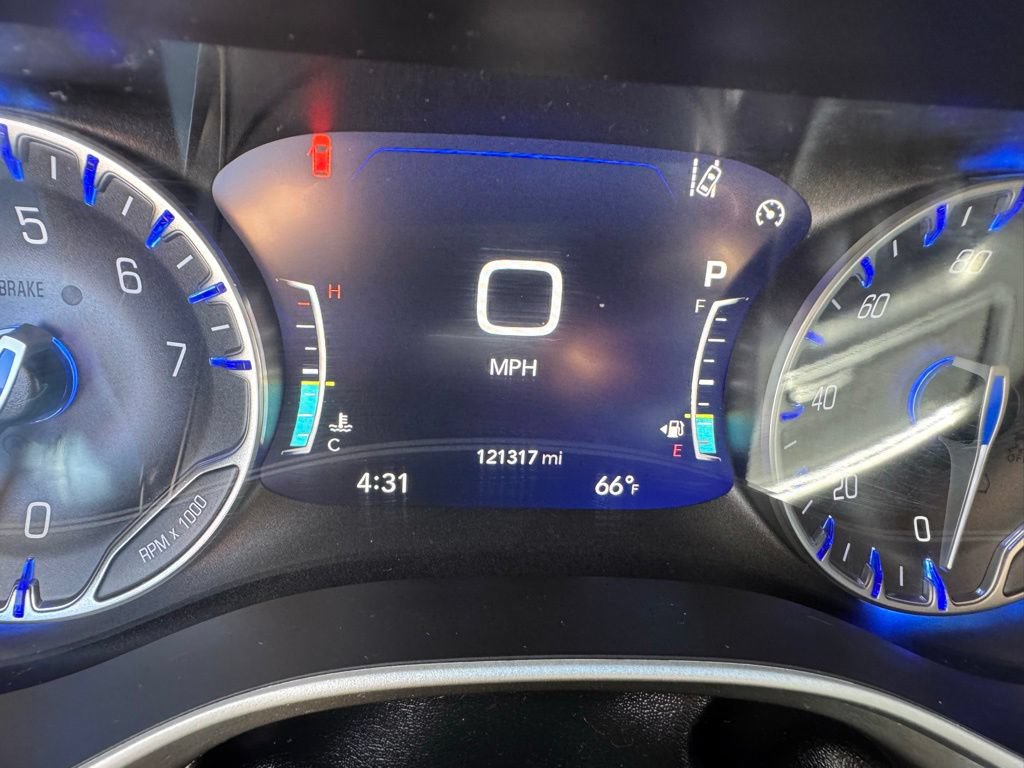 Used 2021 Chrysler Pacifica Touring-L FWD image 17