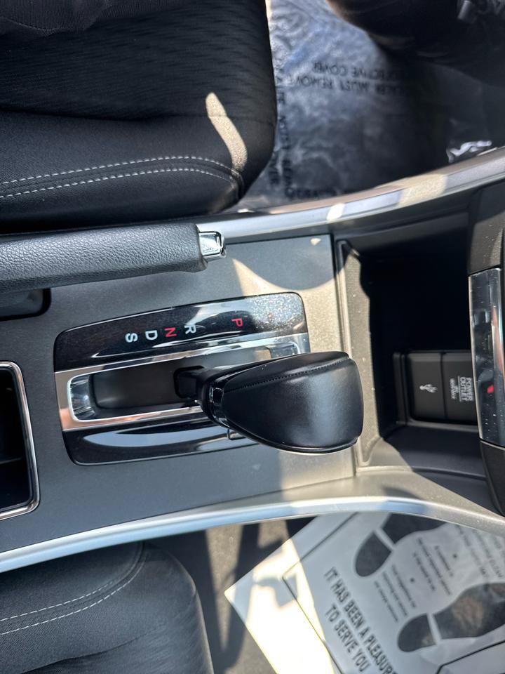 Used 2014 Honda Accord Sport image 32