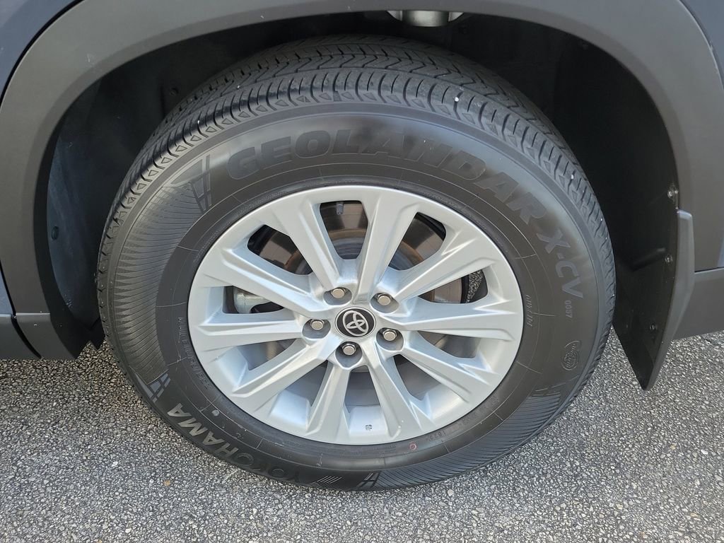 Used 2024 Toyota Grand Highlander XLE image 9