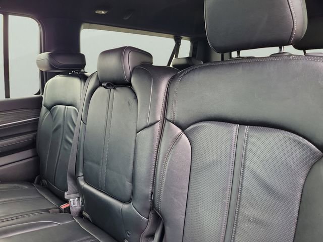 Used 2024 Jeep Wagoneer L Series II w/ Flexible Seating Group image 11