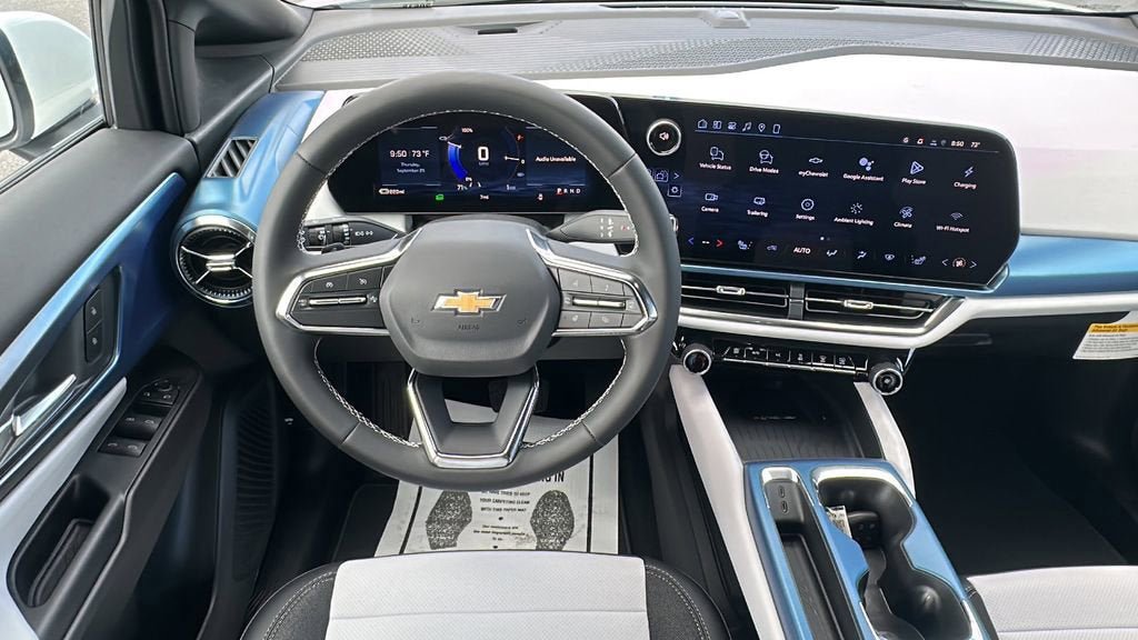 New 2026 Chevrolet Equinox EV LT AWD/4WD image 17