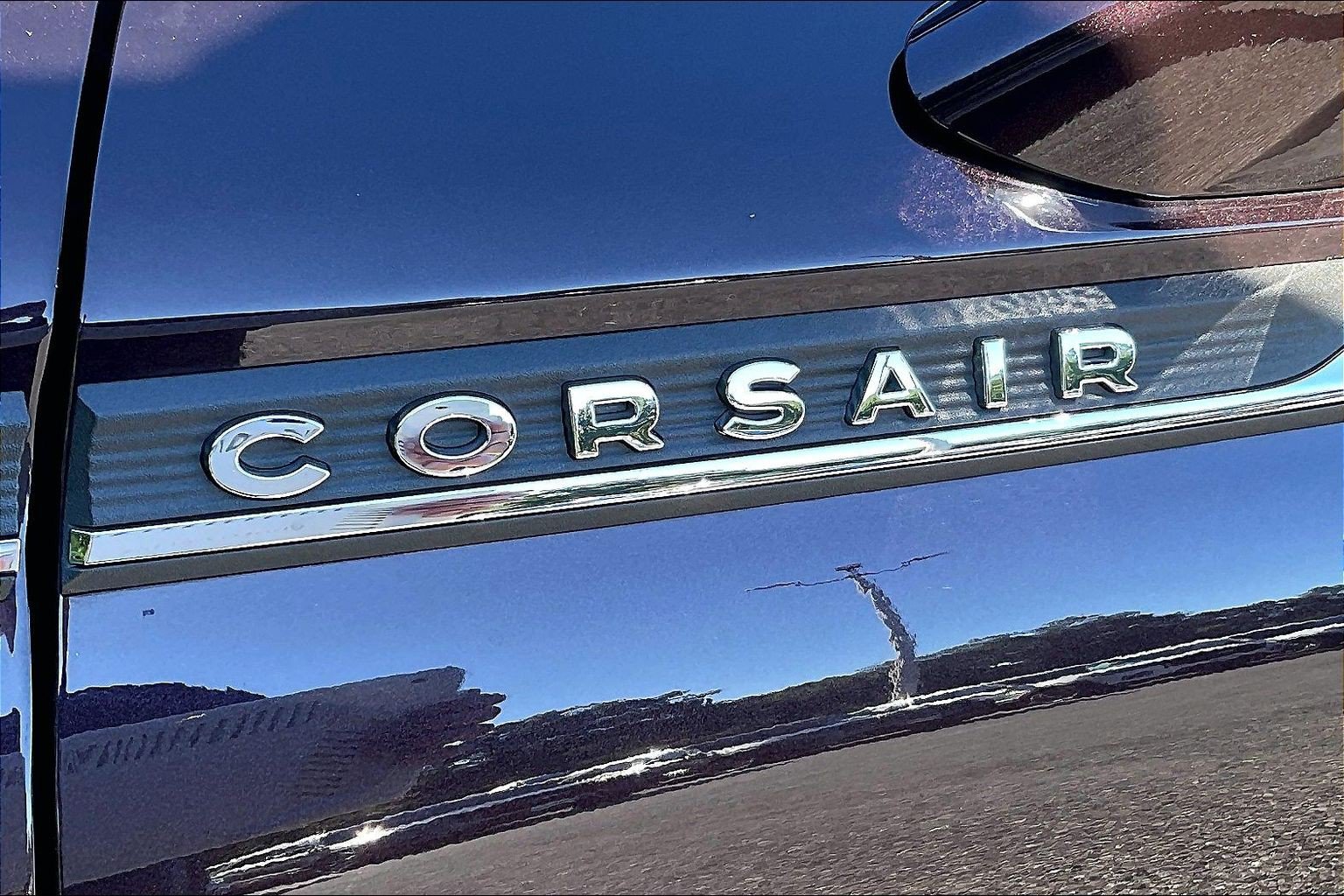 Used 2023 Lincoln Corsair Reserve w/ Equipment Group 202A AWD/4WD image 8