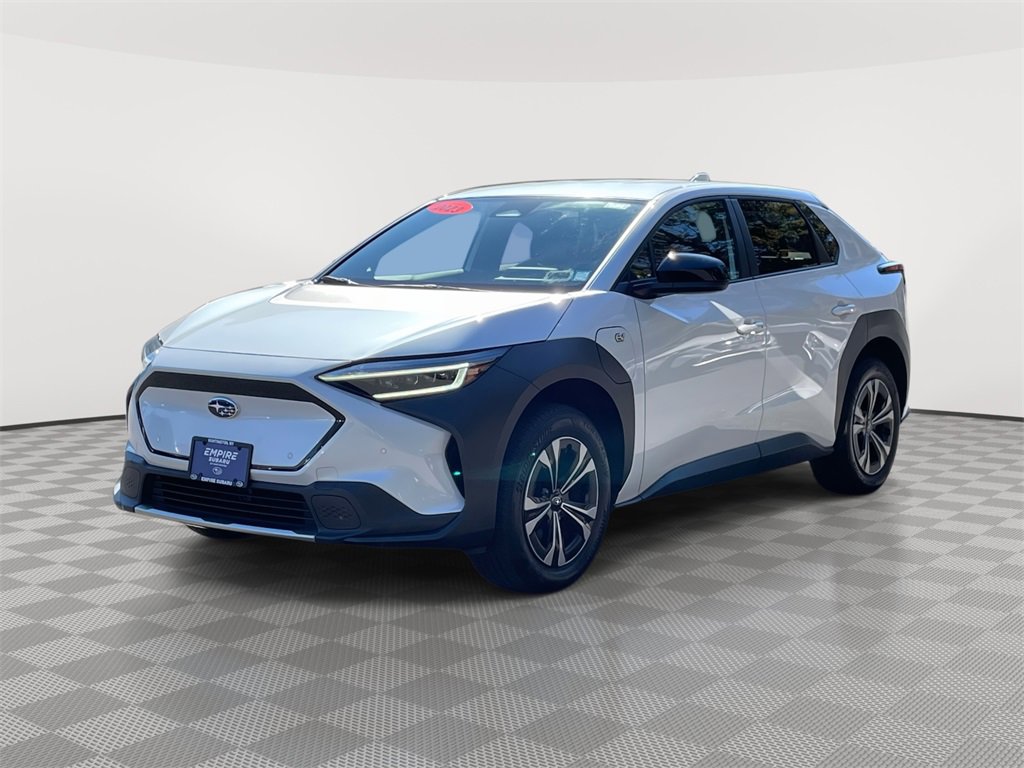 Used 2023 Subaru Solterra AWD image 3