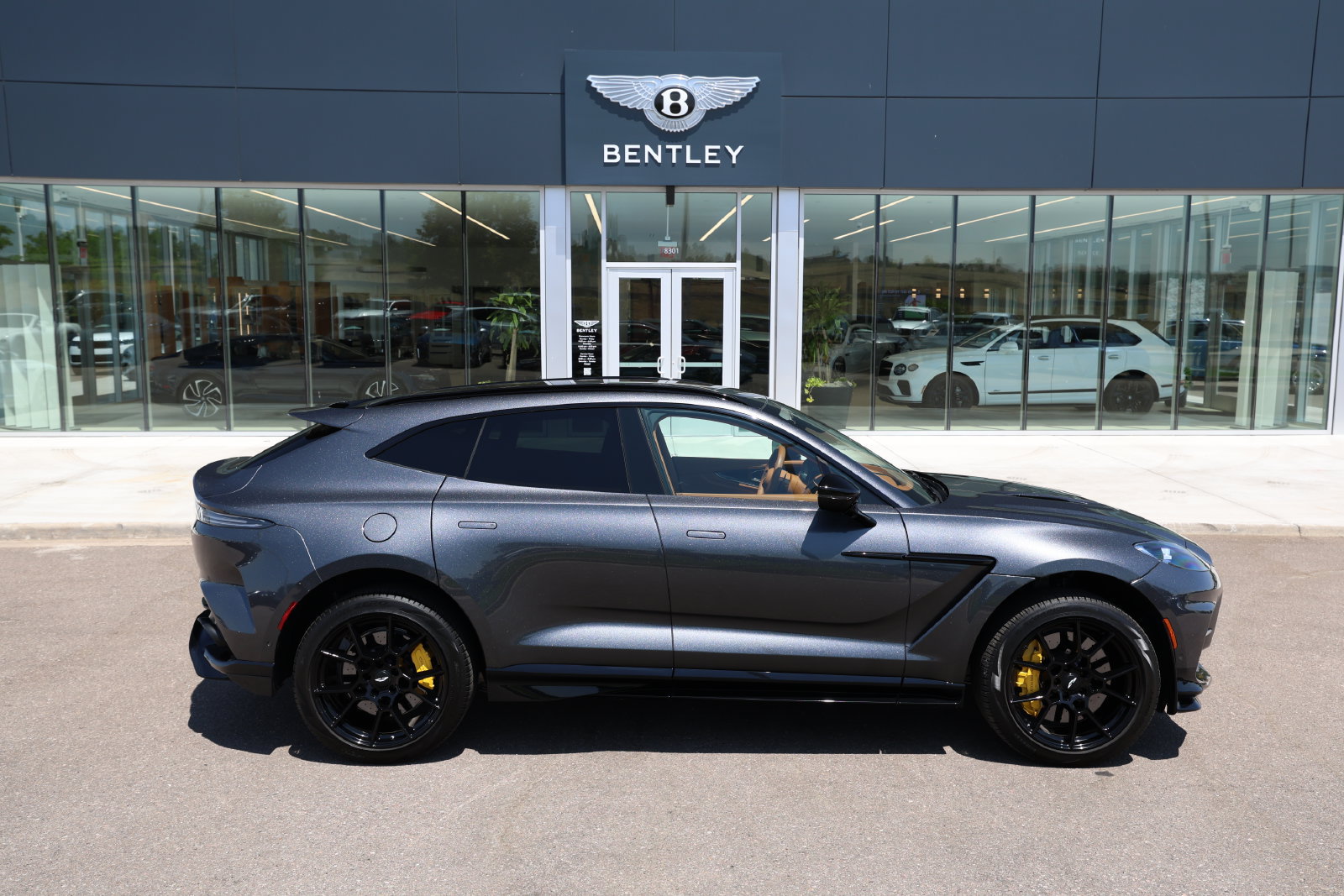 Used 2025 Aston Martin DBX 707 AWD/4WD image 11