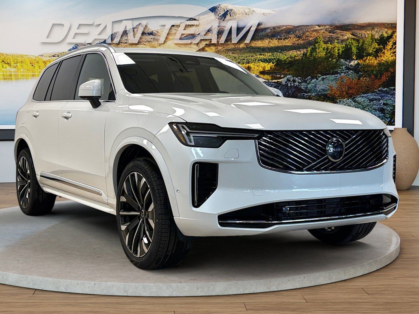 New 2026 Volvo XC90 B6 Plus w/ Protection Package AWD/4WD image 3