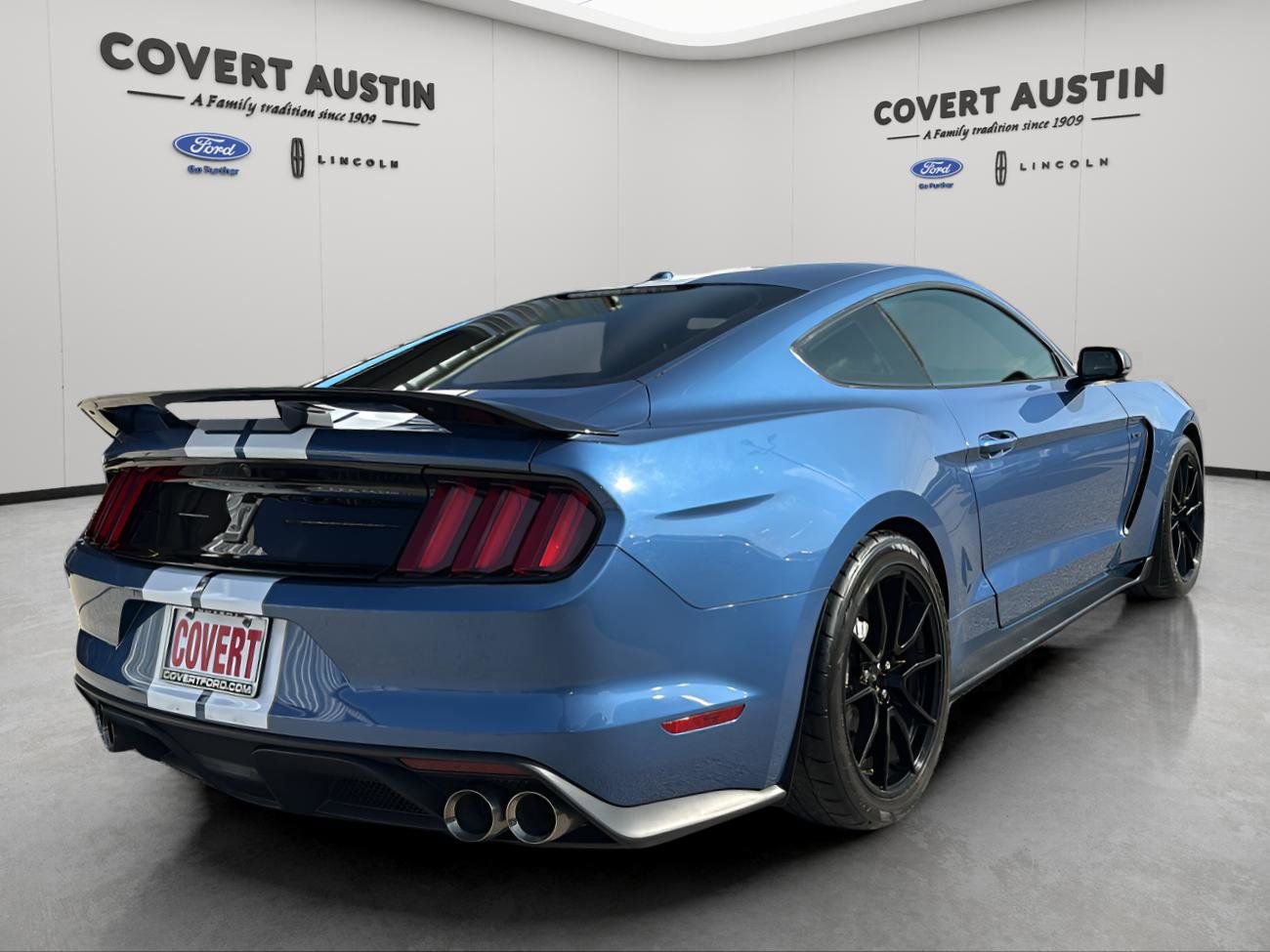 Used 2019 Ford Mustang Shelby GT350 w/ Technology Package image 5