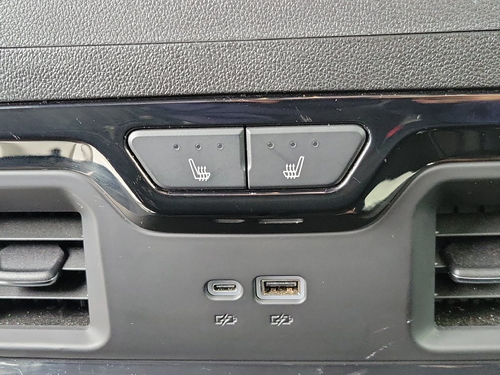 Certified 2024 GMC Sierra 2500 AT4 AWD/4WD image 16