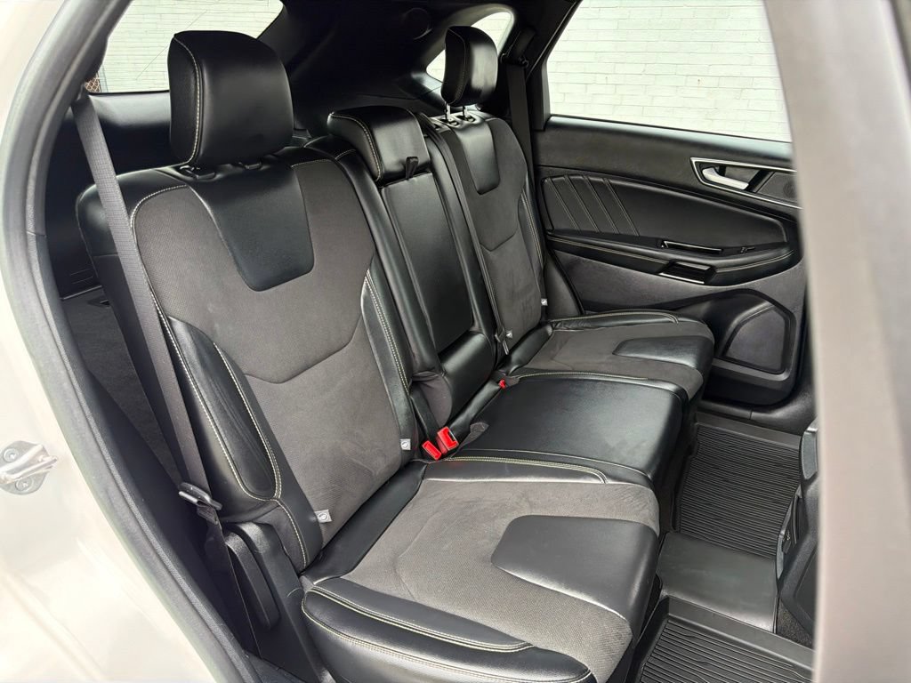 Used 2019 Ford Edge ST AWD/4WD image 11
