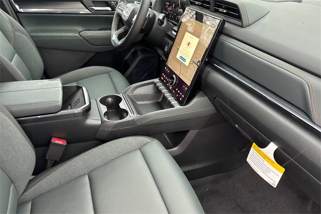 New 2026 GMC Terrain AT4 w/ Convenience Package III image 18