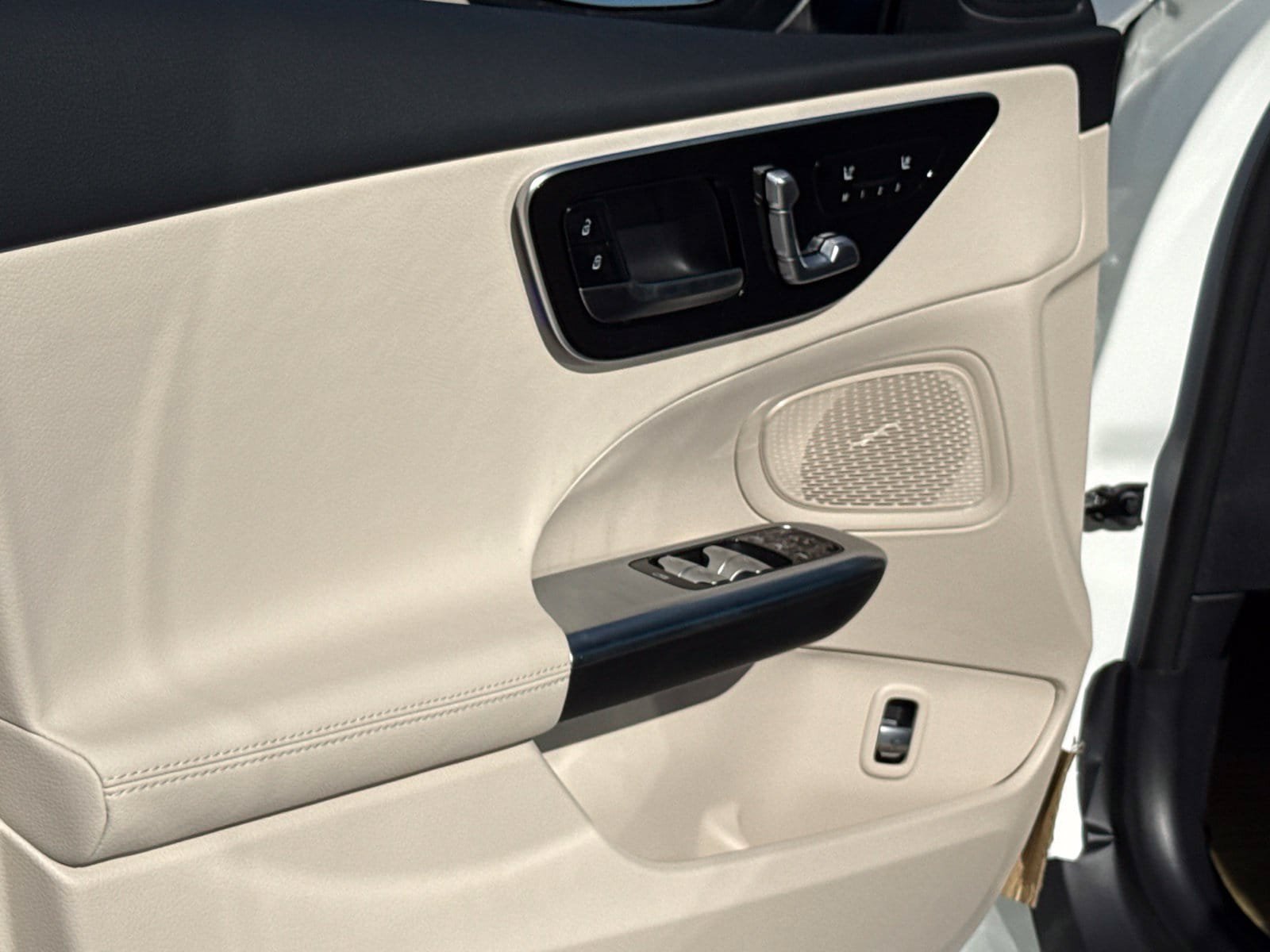 New 2026 Mercedes-Benz C 300 Sedan image 14