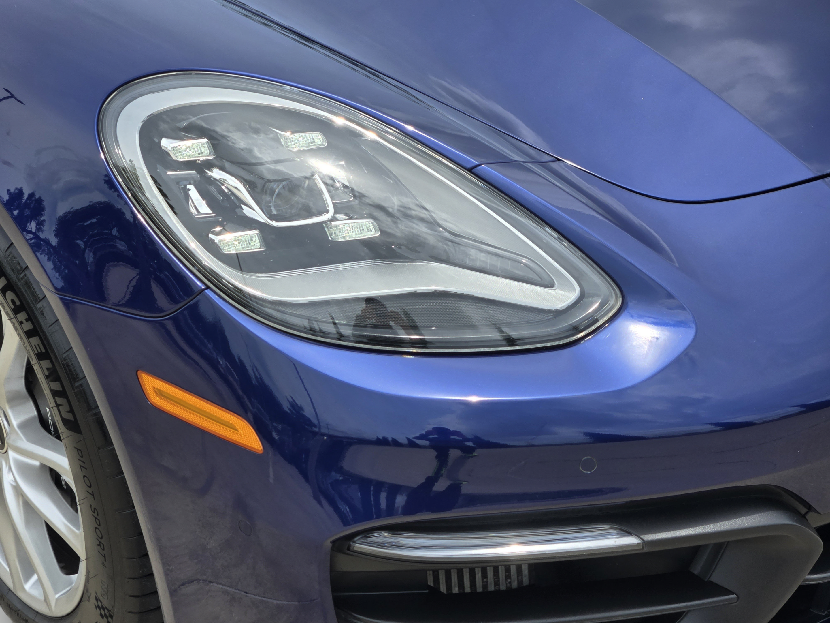 Used 2022 Porsche Panamera image 32