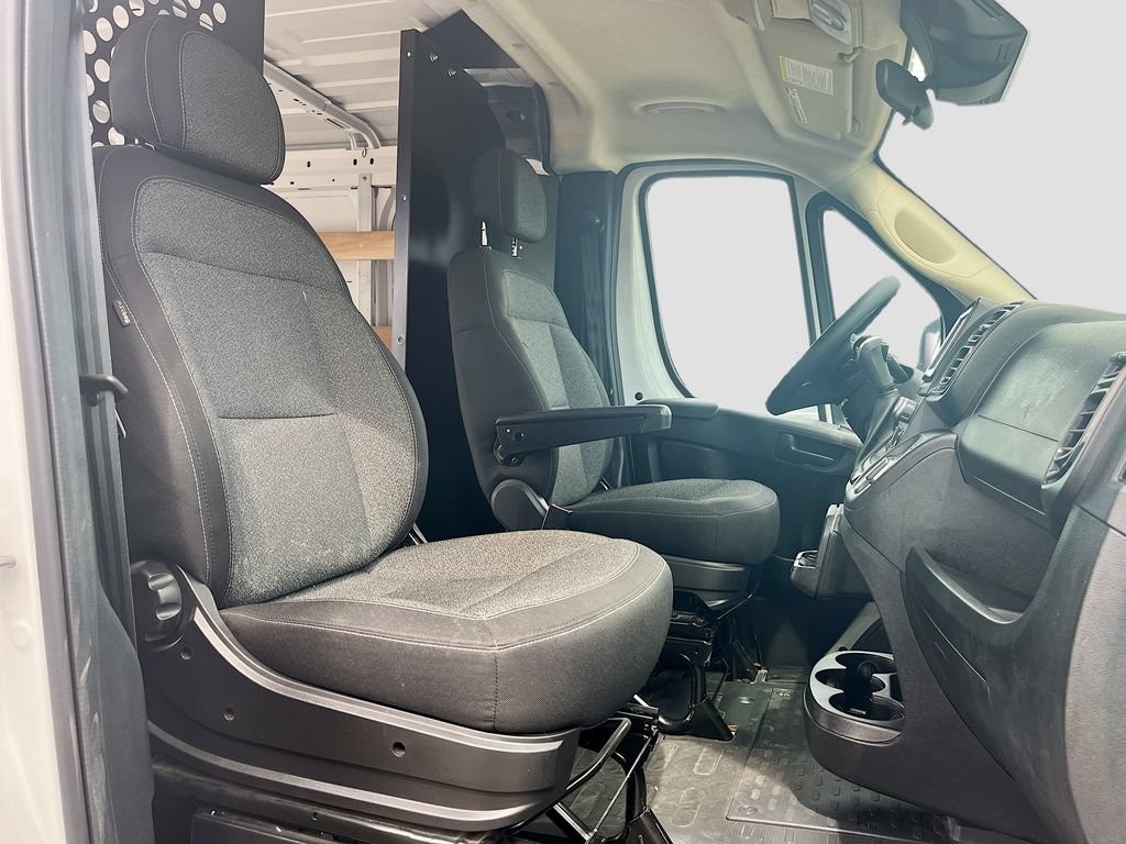 Used 2025 RAM ProMaster 2500 w/ U-Haul Equipment Group FWD image 25