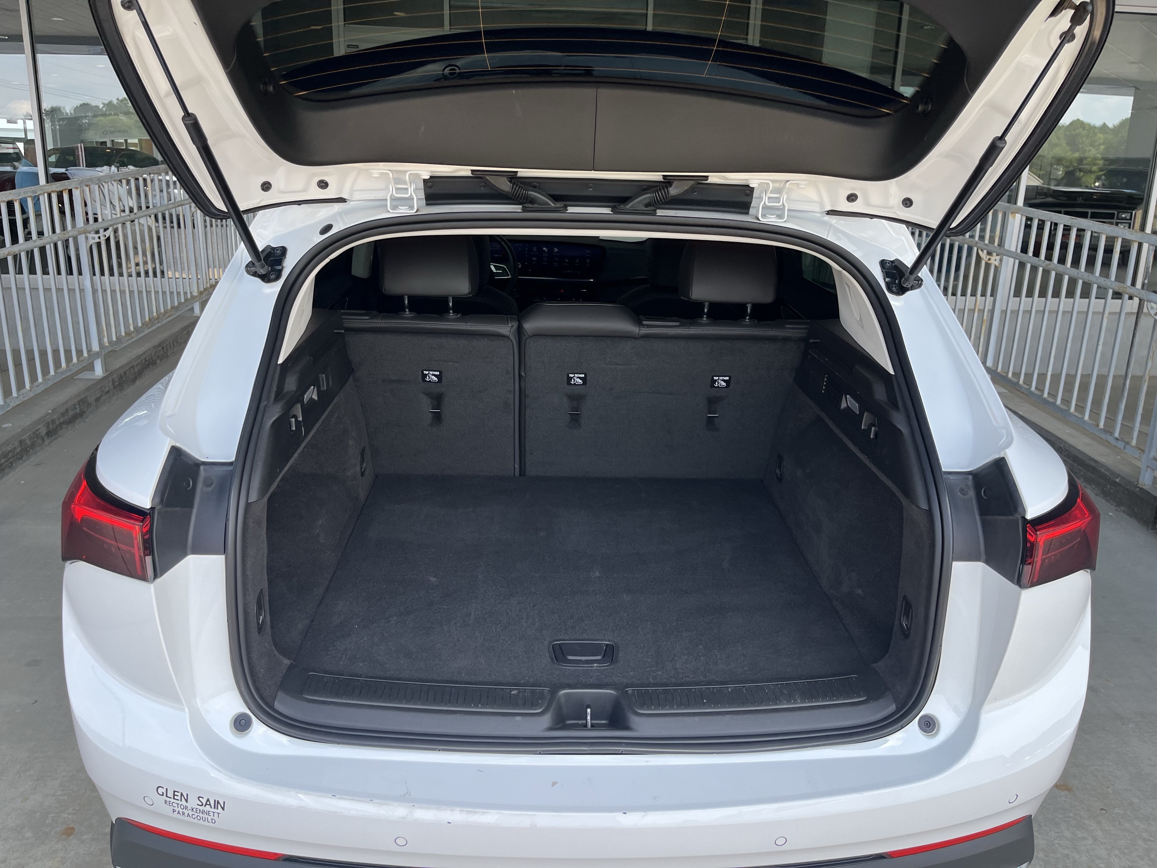 Used 2024 Buick Envision Preferred AWD/4WD image 6
