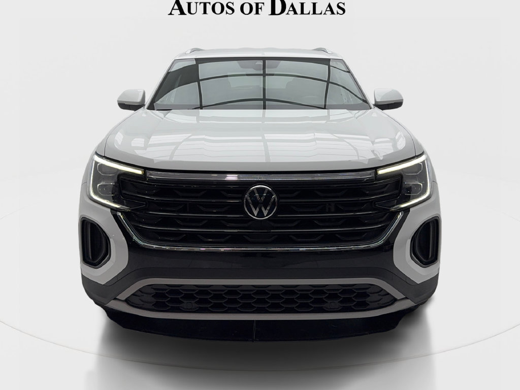Used 2024 Volkswagen Atlas Cross Sport SE FWD image 4