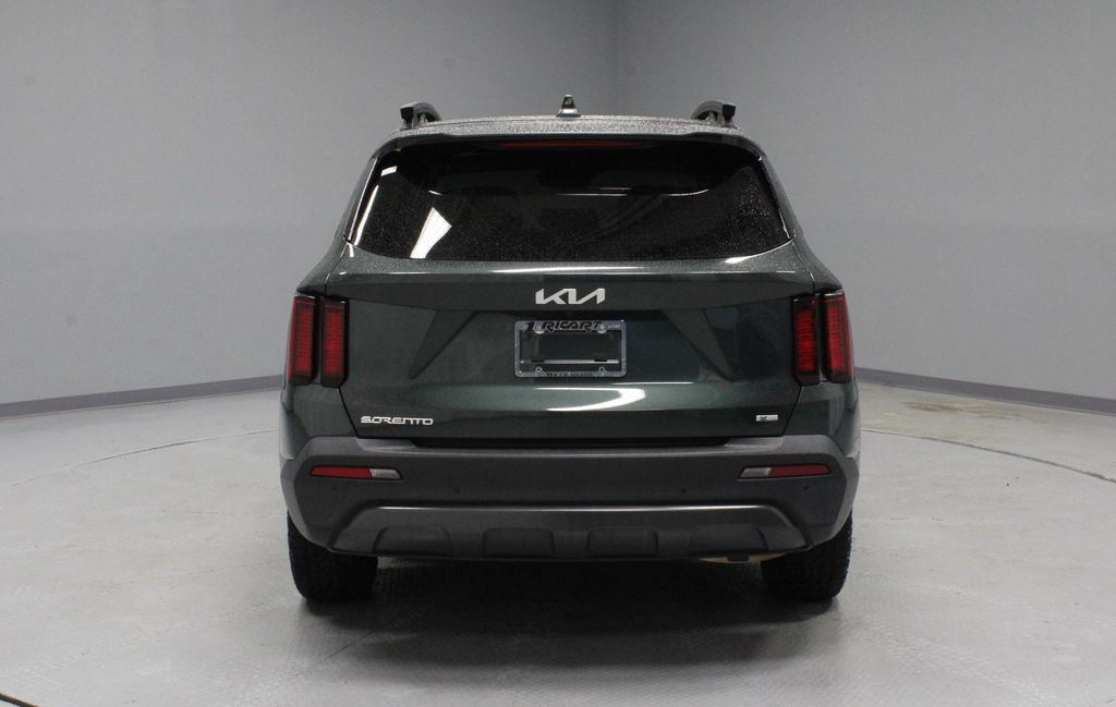 Used 2023 Kia Sorento S w/ Panoramic Sunroof Package AWD/4WD image 9